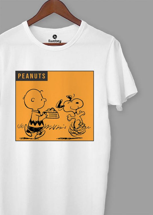 Snoopy Mustard Printed White Half Sleeve T-Shirt For Men