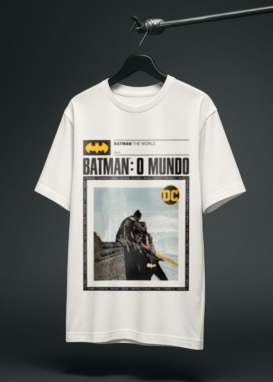 Batman O Mundo Premium Egg Shell Men Oversized T-shirt