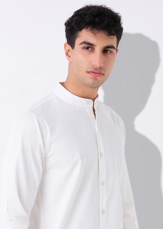 Men's White Solid Mandarin Collar Casual Shirt