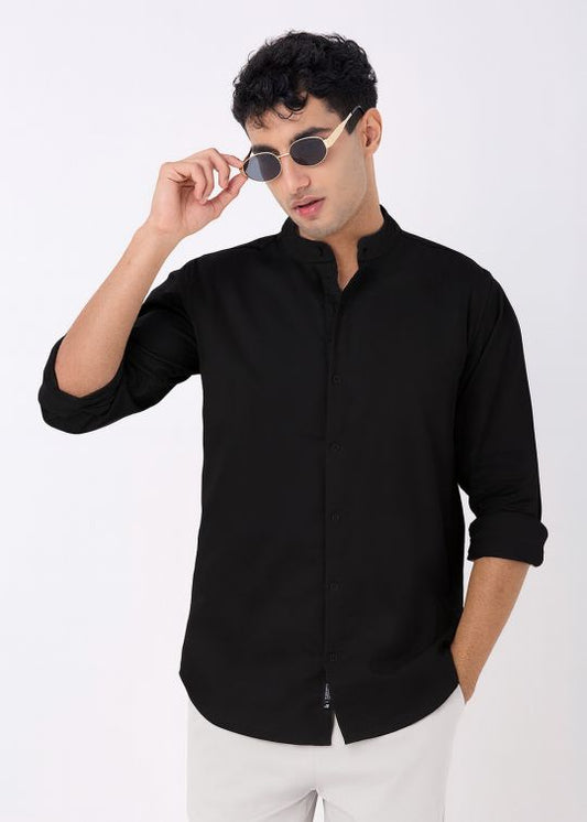 Men's Black Solid Mandarin Collar Casual Shirt