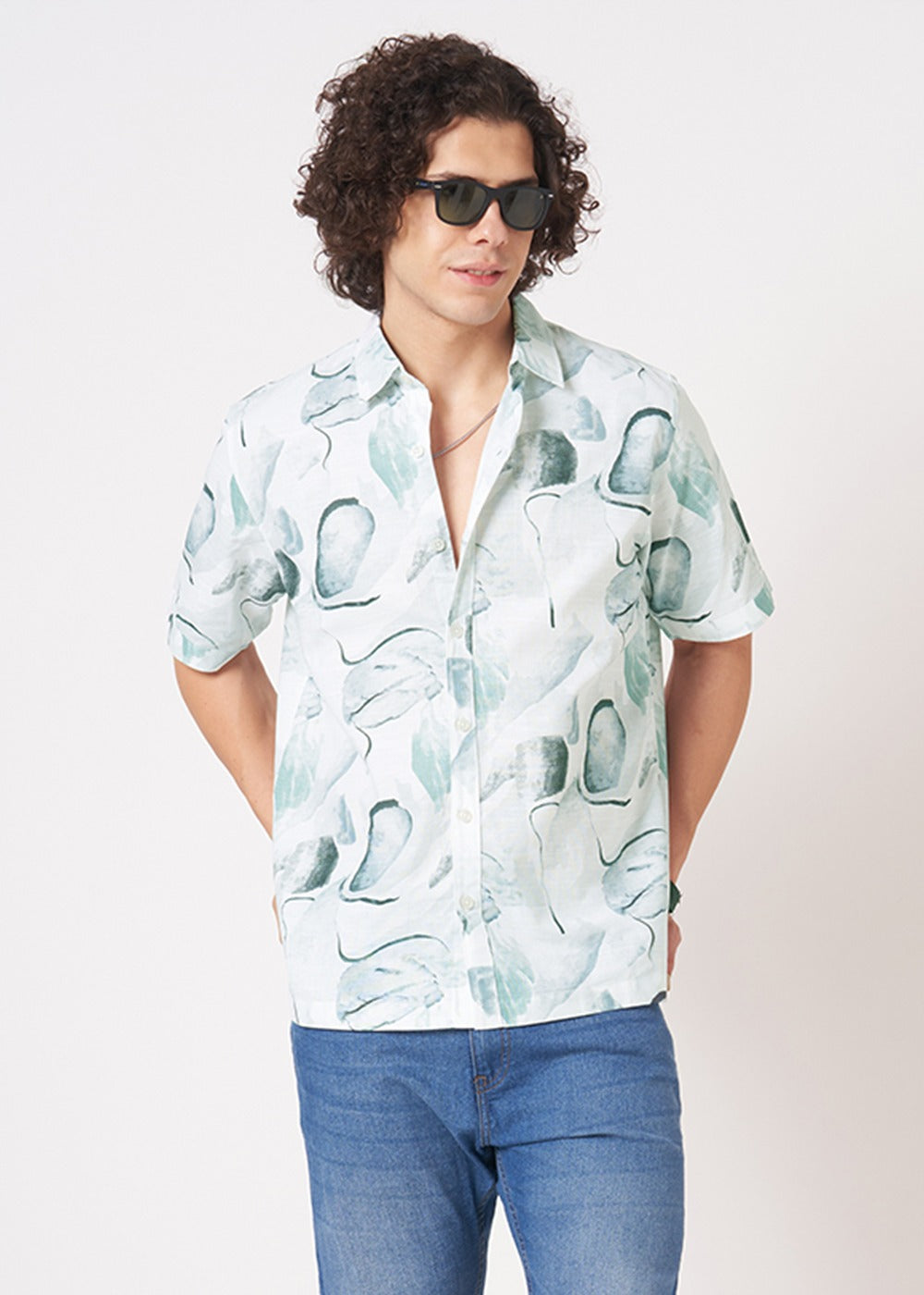 Men White Green Watercolor ink Printed Short Sleeve Shirt